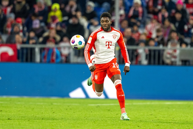 sport1：阿方索降低了對薪水的要求，他接近與拜仁續約