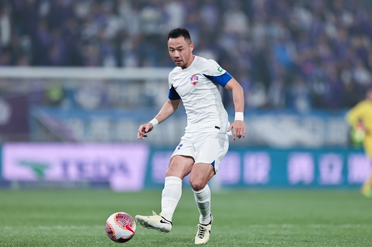 加強后防！博主曝遼寧鐵人引援：許東、潘喜明、栗鵬上樹(shù)